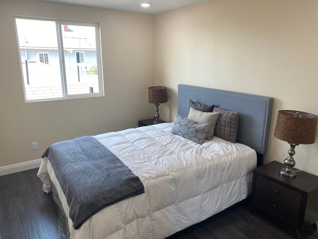 Photo - 3525 Percy St Unidad 3525