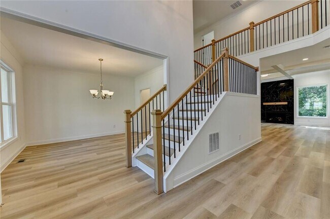 9135 Fox Trail Ln