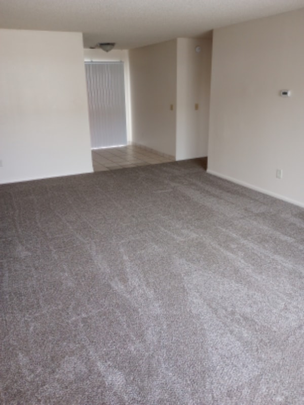 Photo - 703 N Tweedt St