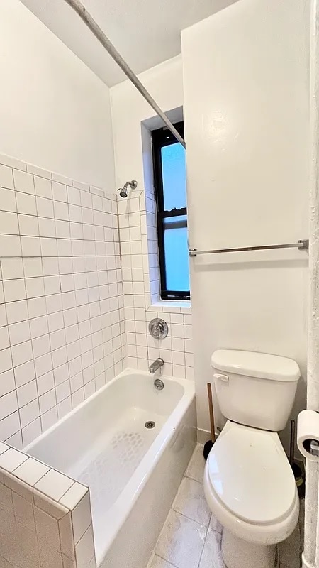 Building Photo - 147 S 4th St Rental