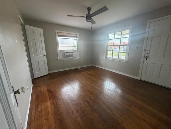 Photo - 3714 N Shartel Ave