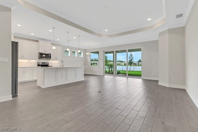 Photo - 429 Tamarindo Ln