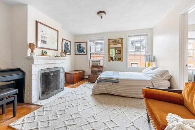 Photo - 86 West Cedar St