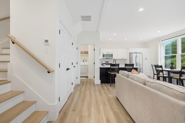 Photo - 50 S County Trl