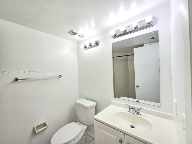 Photo - 210 Lake Pointe Dr Unit 209