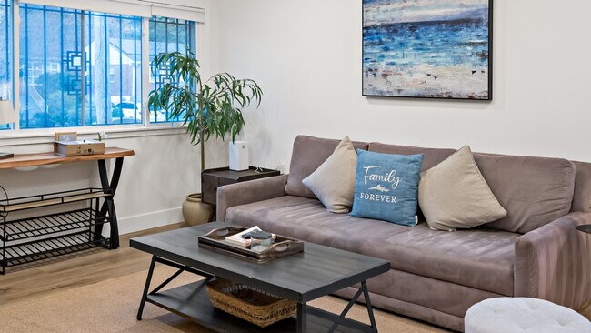 Photo - 135 69th St Unidad SI ID1395376P
