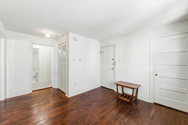 Photo - 25 S Kingston Ave Unit #4