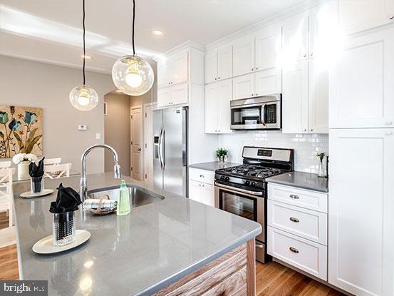 Photo - 4427 Mitchell St