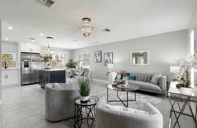 Photo - 7332 Mako Dr