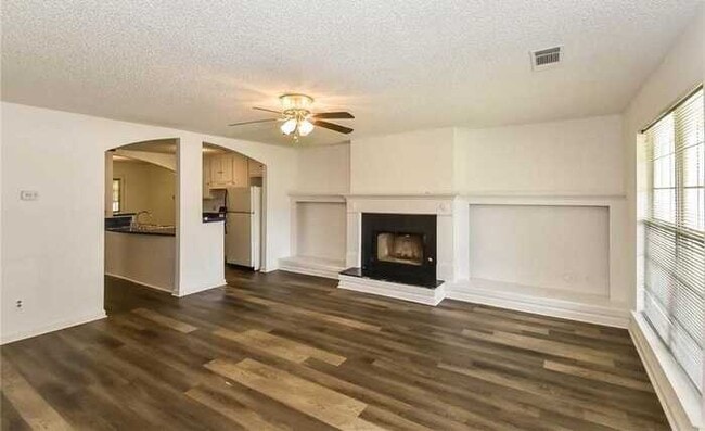 Photo - Fantastic 3bd/2ba home! Let yourself in!