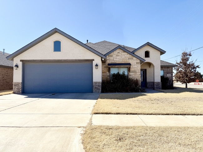 Building Photo - South Lubbock Home with Open Layout, Fireplace & Covered Patio