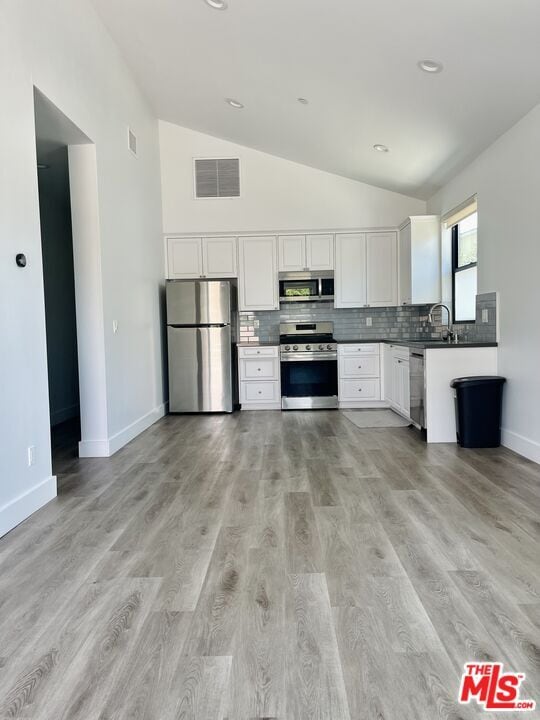 Photo - 11922 S Isis Ave