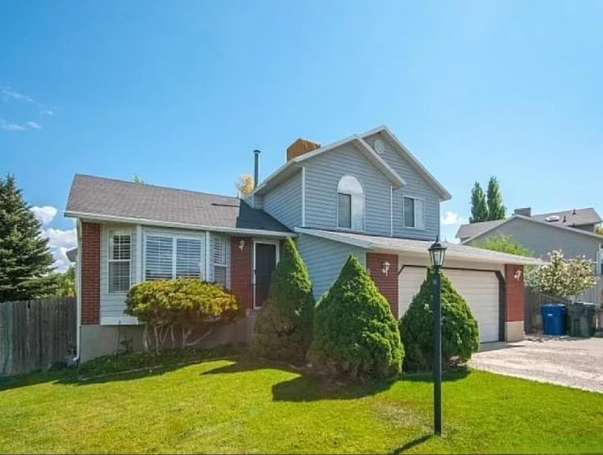 5 Bedroom/3 Bathroom Home in West Valley City - 5 Bedroom/3 Bathroom Home in West Valley City