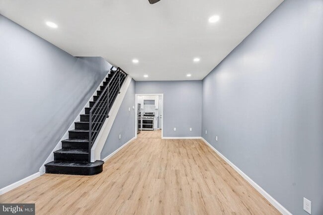 Photo - 2224 E Clearfield St