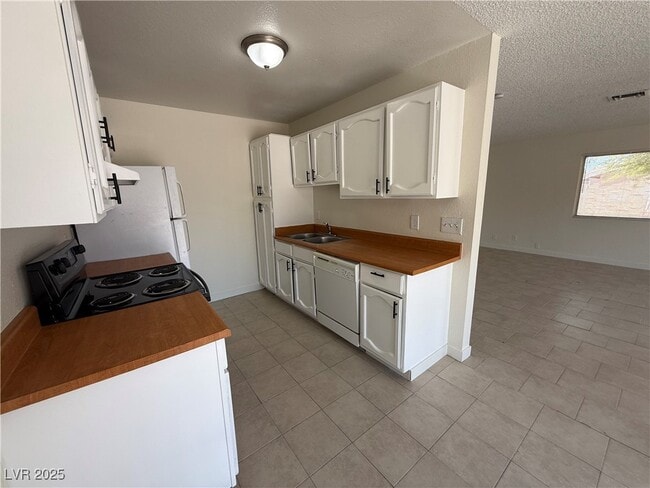 Photo - 5208 Greene Ln