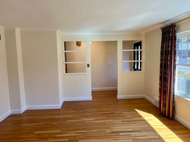Photo - 105 Parker Rd