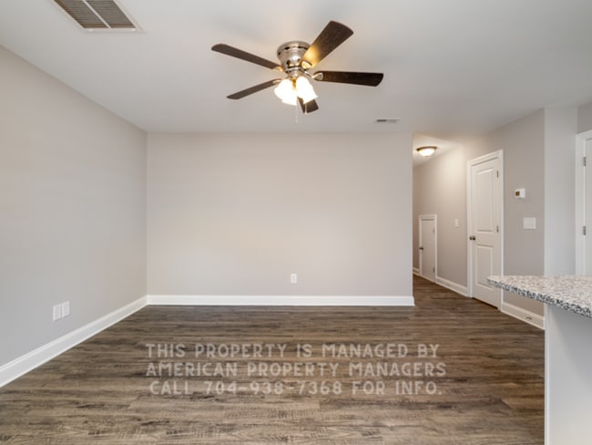 485 W F St