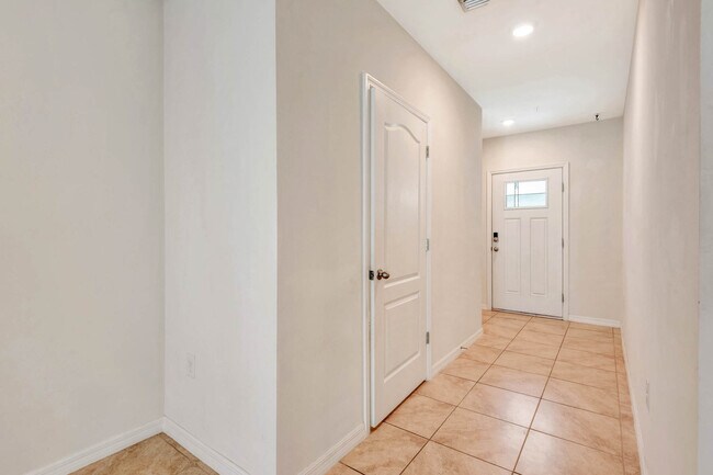 Photo - 35 Vista Oaks Ln