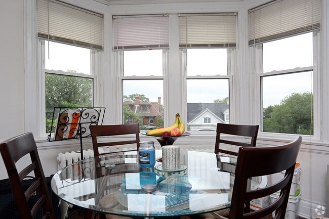 1 Bedroom-Dining Room - Spruce Manor