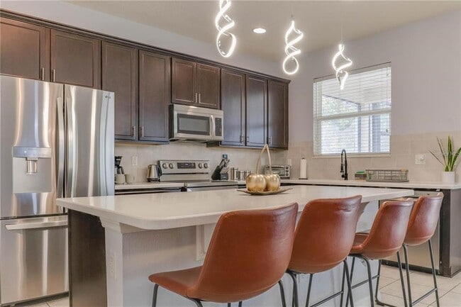 Photo - 4718 Blue Diamond St