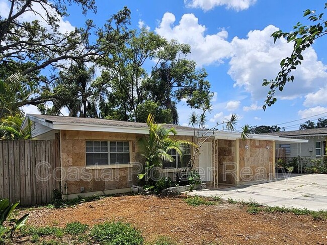 Photo - 2221 E Annie St