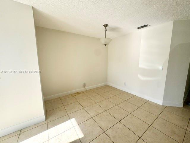 Photo - 833 NW 208th Terrace