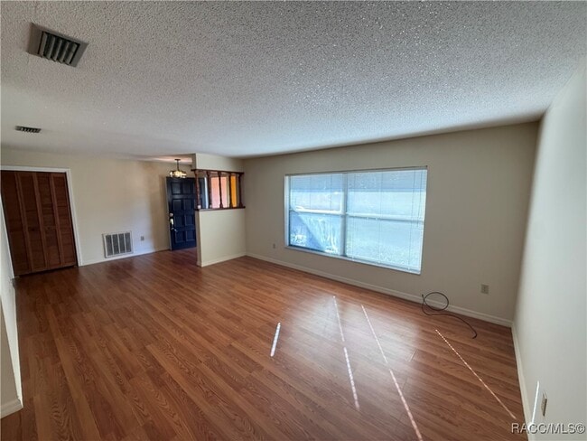 Photo - 6191 E Tenison St