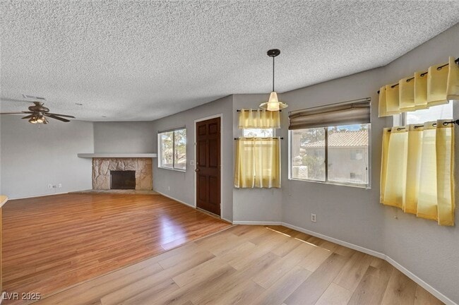 Photo - 913 Falconhead Ln Unidad 201