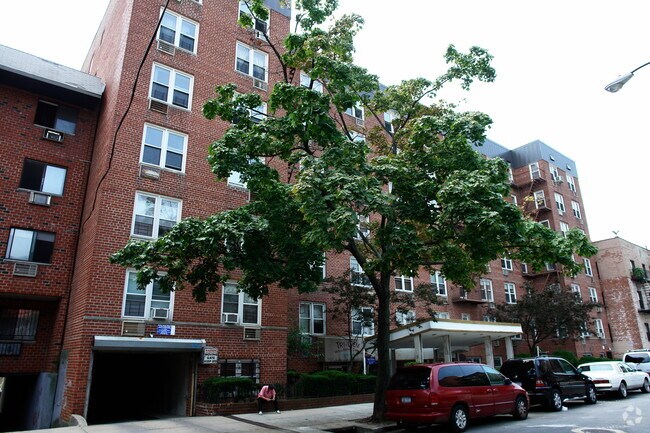 Photo - Windsor House