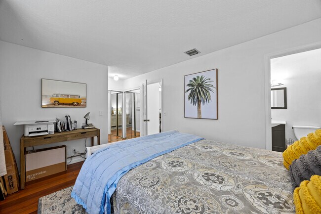 Photo - 15 Vía De Casas Sur Unit 204