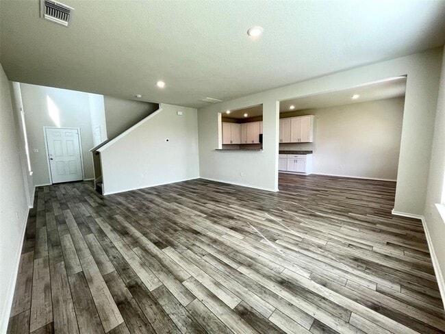 Photo - 51 Pacific Loon St