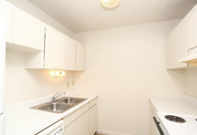 Photo - Broadway Apartments