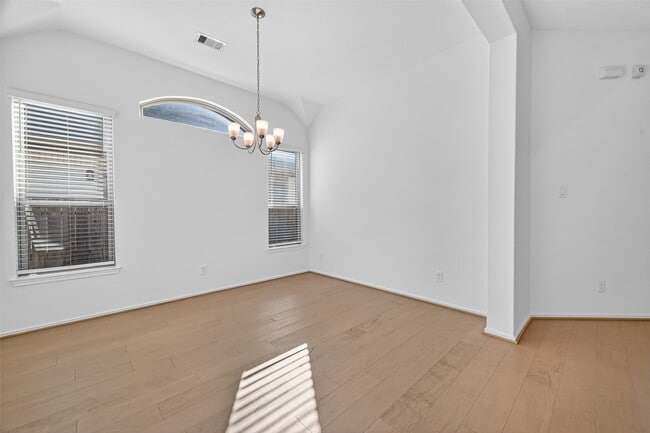 Photo - 1527 Munson Valley Rd