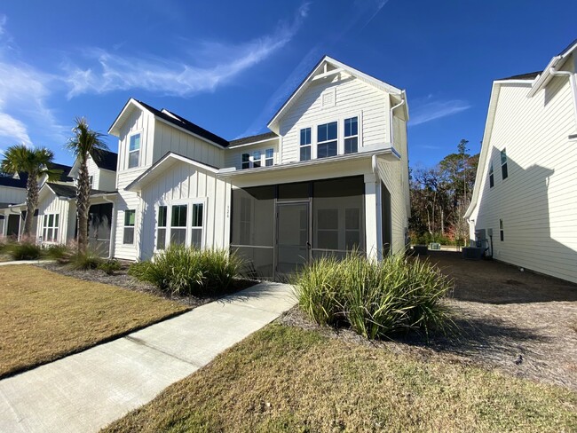 Washington Square Townhouse, Move In Ready! - Washington Square Townhouse, Move In Ready!