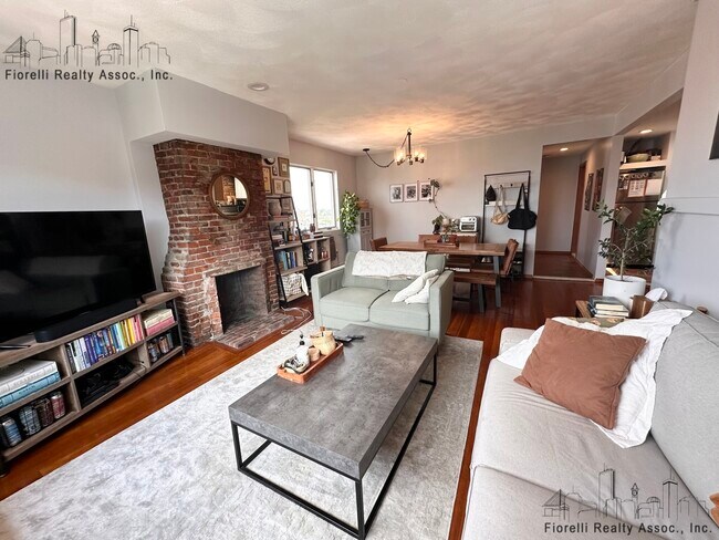 Photo - 166 Webster St Apartments Unit 3