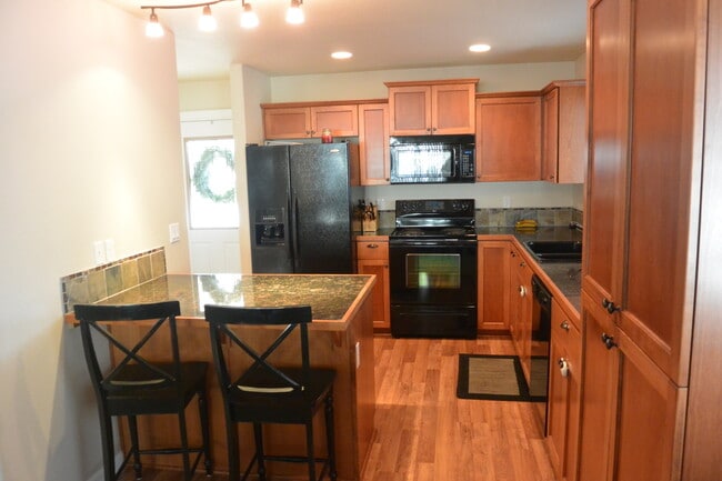 Photo - 7610 NE 61st Way