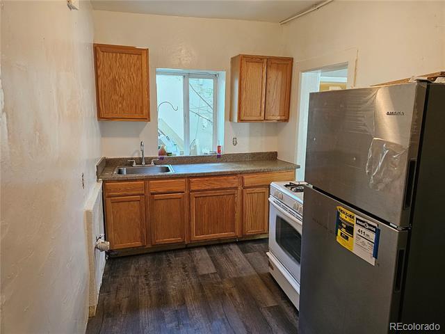 Photo - 738 W 4th Ave