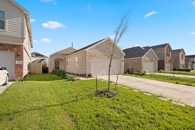 Photo - 6444 Wenlock Dr