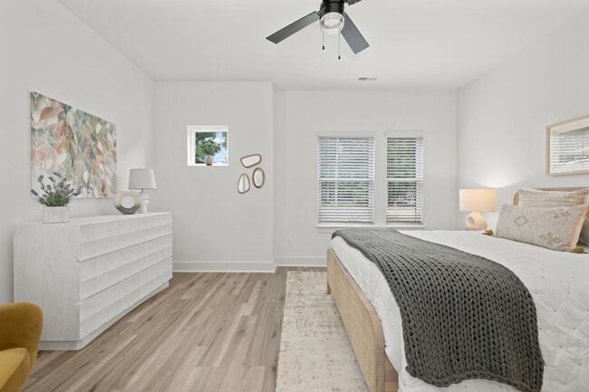 Cascadia at Highland Creek apartments — community photo