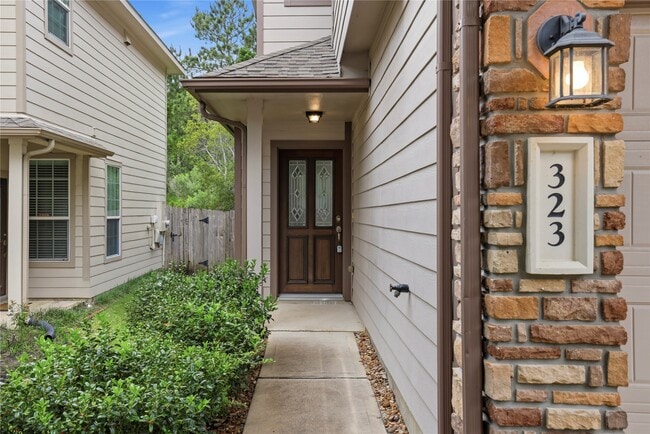 Photo - 323 Bloomhill Pl