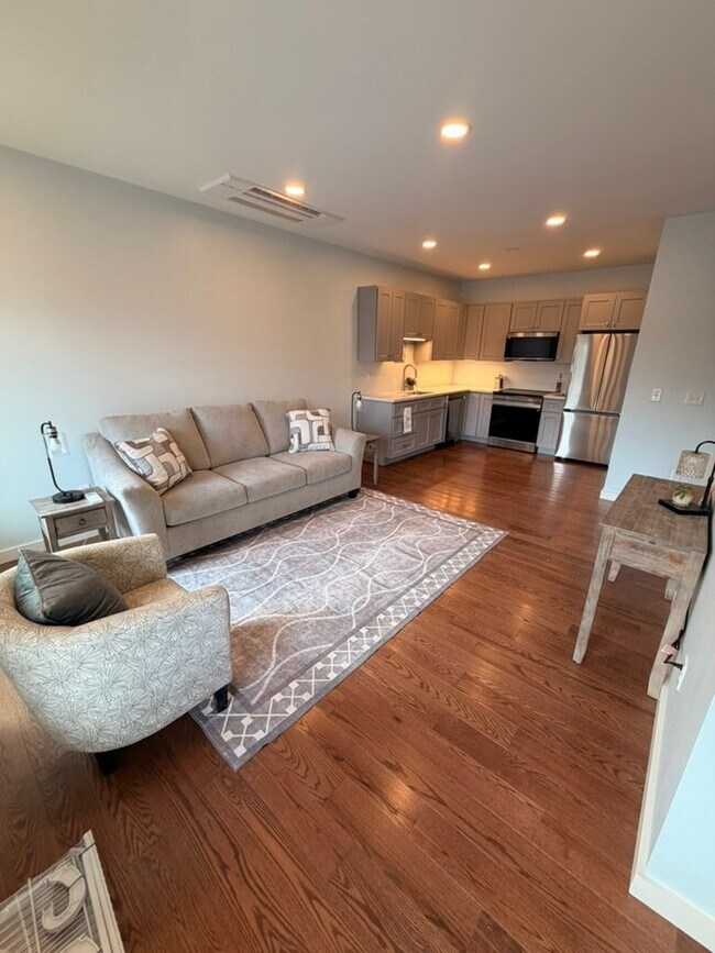 Photo - 28 Dottie Dr Unidad B