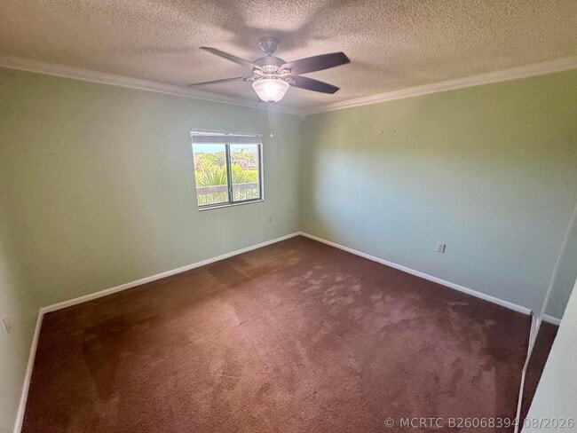 Building Photo - 601 Seafarer Cir Unit 405