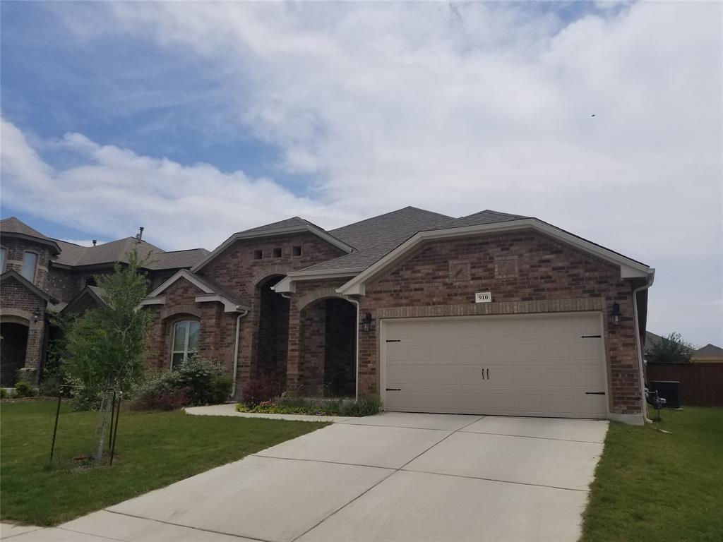 Photo - 910 Overcup Dr