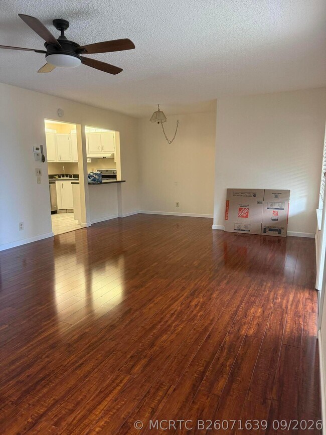 102 Lake Pine Cir Unidad C-2