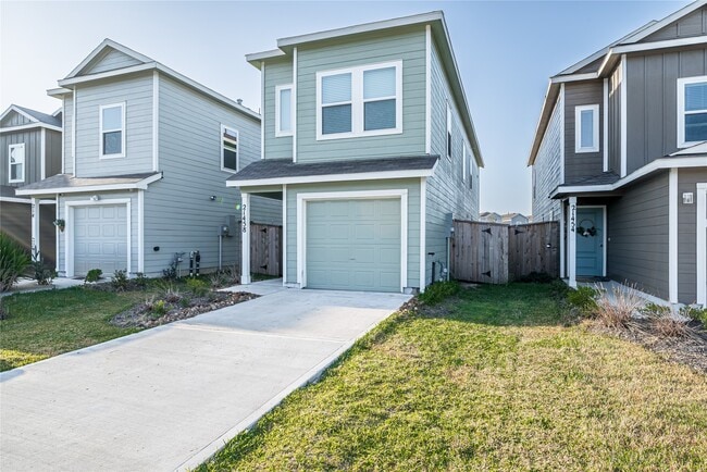 Photo - 21458 Carosella Dr