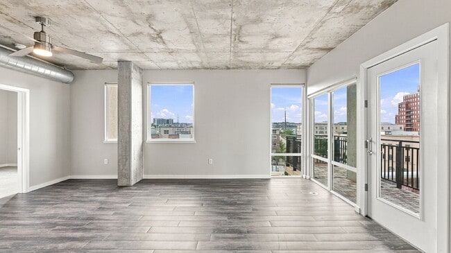 Photo - $2,245.95- 2 bed, 1 bath Condo in the heart of Denver with In Unit Laundry! Unit #510