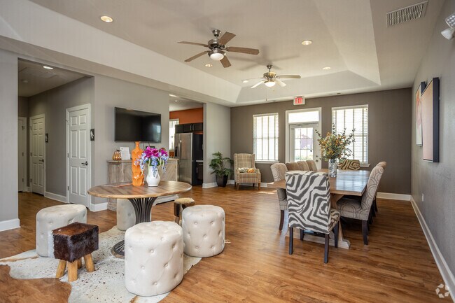 Leasing Office