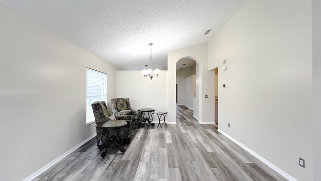 Photo - 2530 Holly Pine Cir