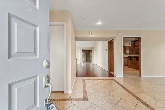 Photo - 3218 Freshmeadows Dr