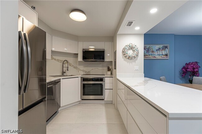 Photo - 5 Bluebill Ave Unit 104